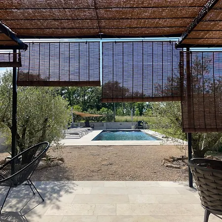 Domaine Villoire Bed & Breakfast *